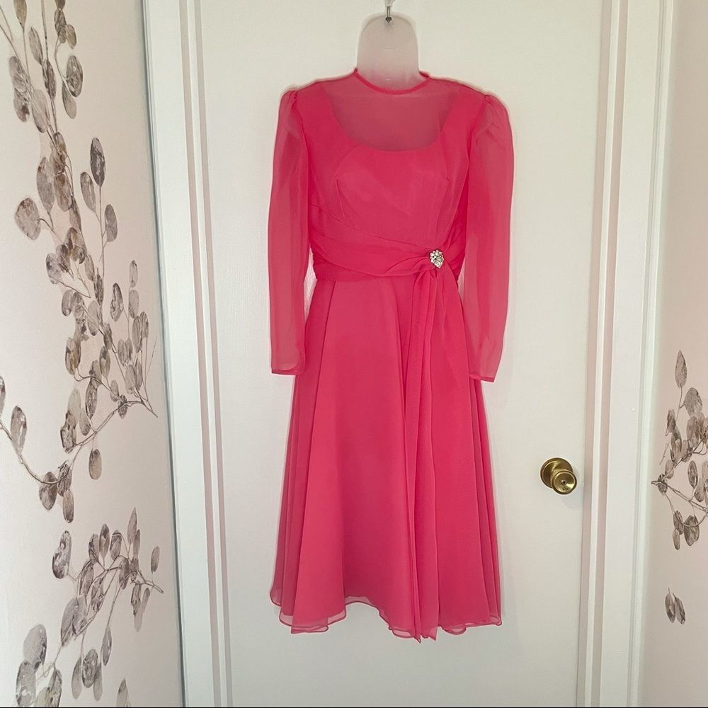 Vintage 1950s hot pink long sleeve cocktail dress, brooch at waist, unbranded
